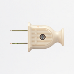 Clavija Plana Polarizada 20A Marfil, 240V, Ref 0092P, Marca EXE (S)