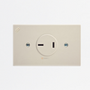 Toma 20 A Bipolar A Marfil, 220V, Ref 0020T, Marca EXE (O)